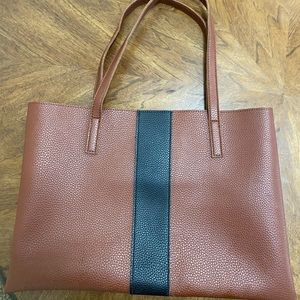 Vince Camuto tote
